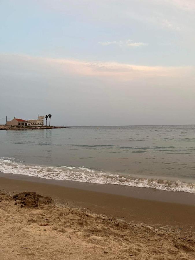 Uroczy Apartament Przy Playa De Los Locos Torrevieja Bagian luar foto