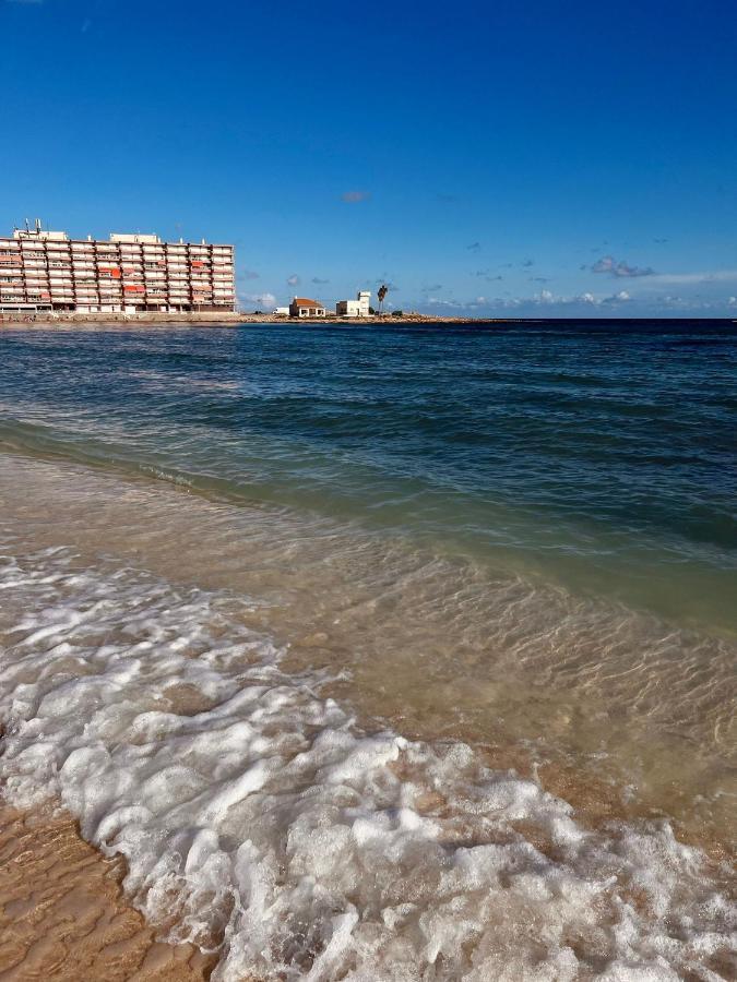 Uroczy Apartament Przy Playa De Los Locos Torrevieja Bagian luar foto