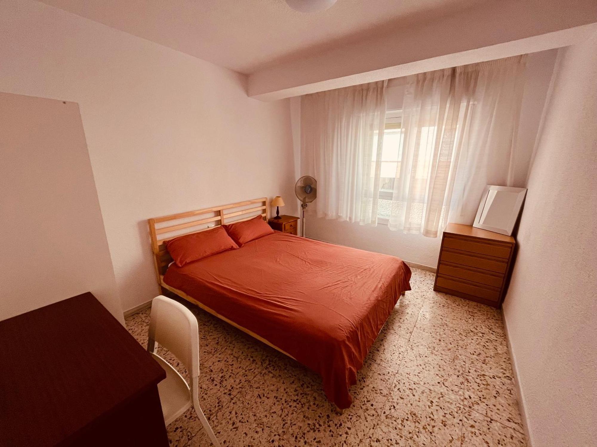 Uroczy Apartament Przy Playa De Los Locos Torrevieja Bagian luar foto