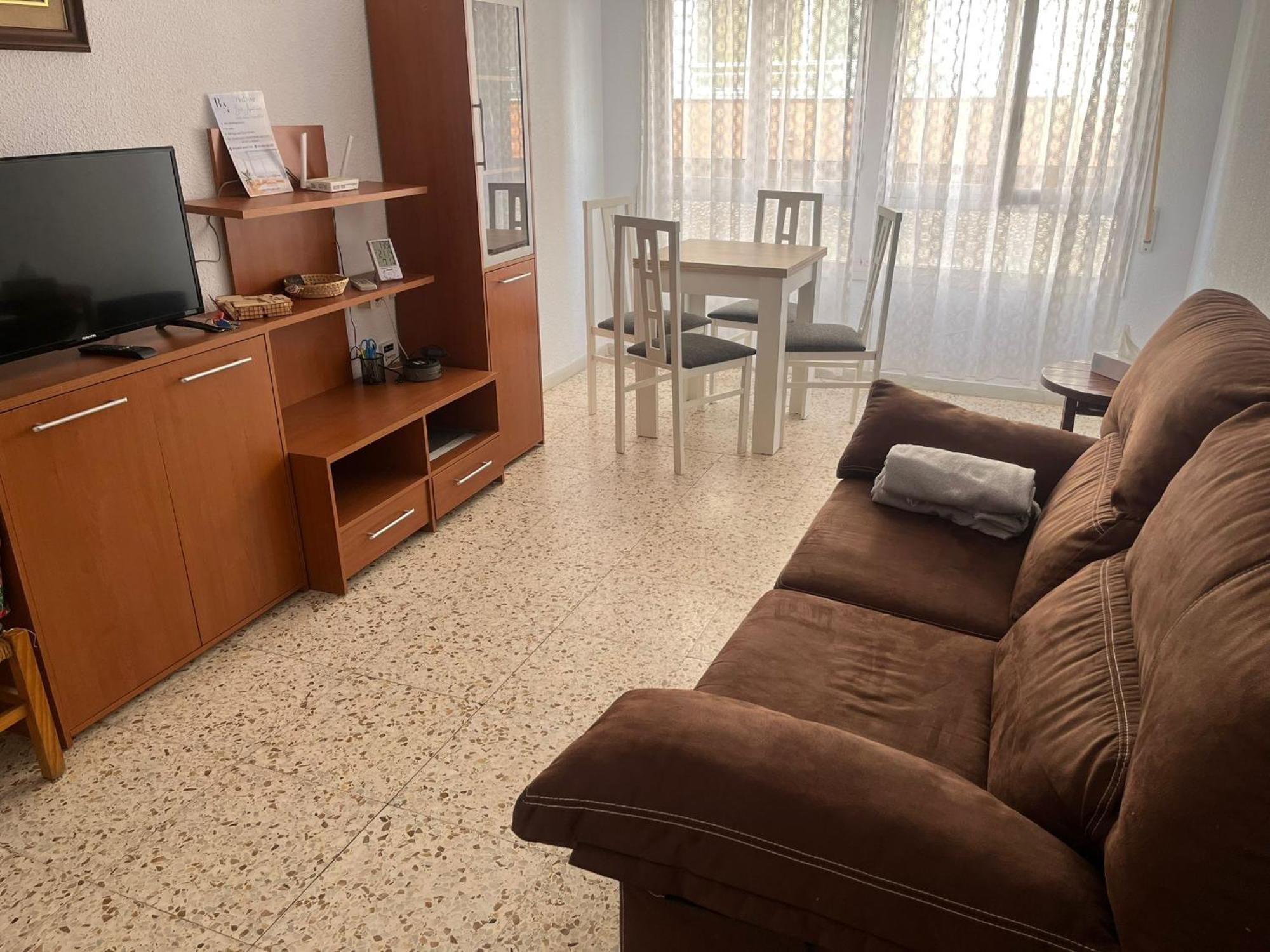 Uroczy Apartament Przy Playa De Los Locos Torrevieja Bagian luar foto